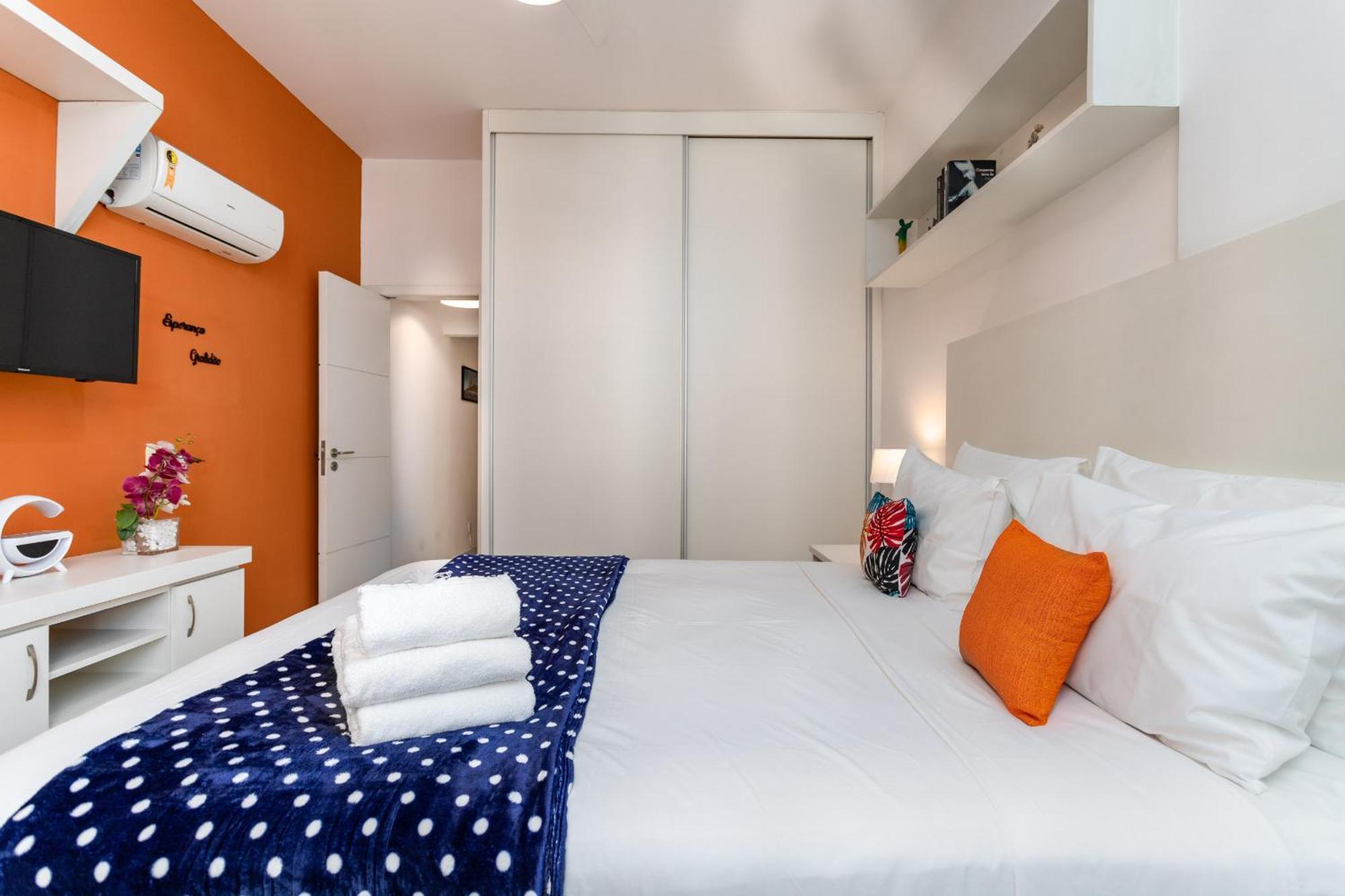 Apartment Em Copacabana A 5 Minutos Da - Nsc309 *