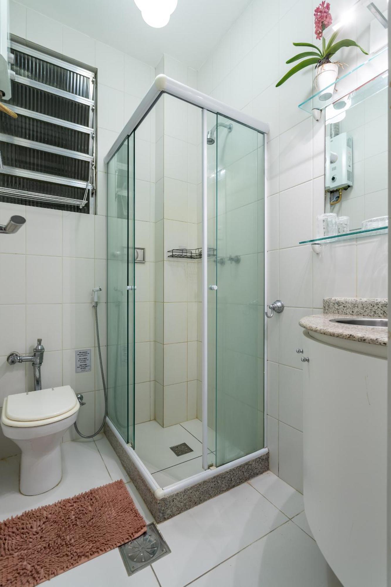 Apartment Em Copacabana A 5 Minutos Da - Nsc309 *
